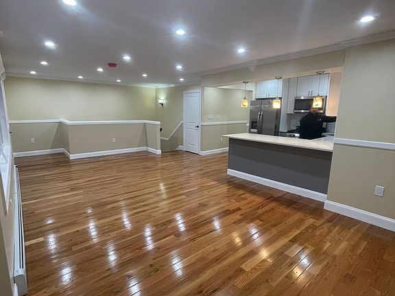 4th image of 13239 156th St Floor 1