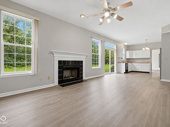 4th image of 9625 Cypress Way