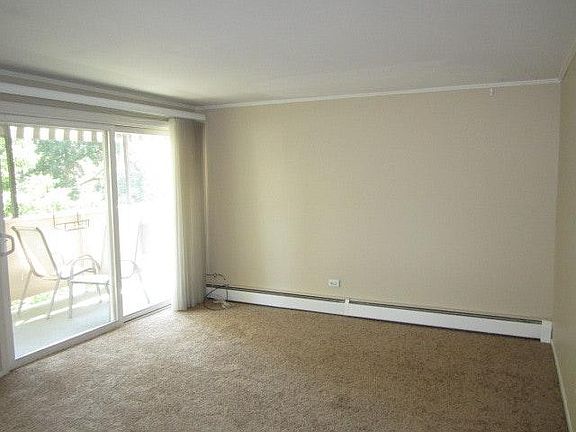 4th image of 1245 N Race St APT 303