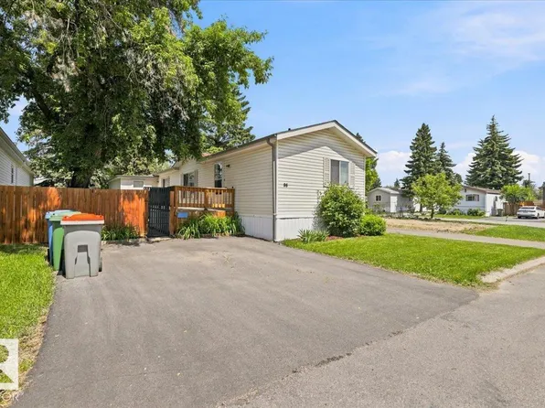 96 Willow Park Est, Leduc, AB T9E 5R6