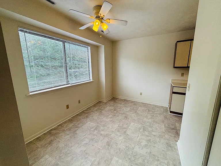 253 Fairfax Rd — Photo 6