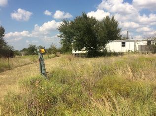 5712 Crest Rd, Joshua, TX 76058