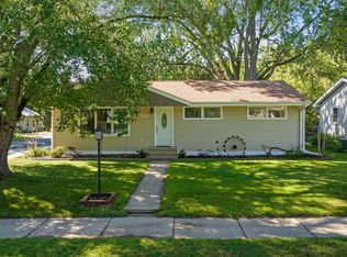 1892 7th St, White Bear Lake, MN 55110