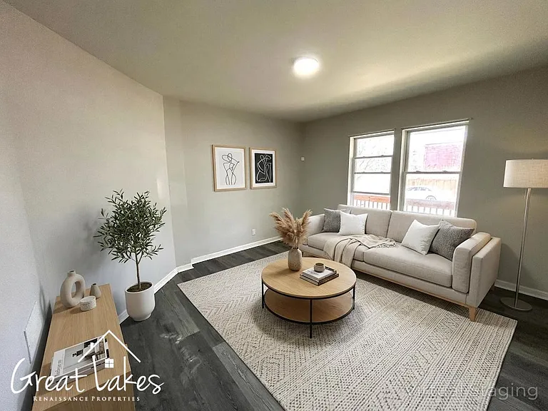 4437 Avery St — Photo 2