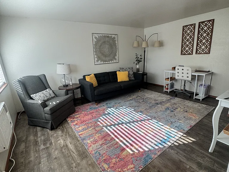 116 E Dewberry Ave #5 — Photo 2