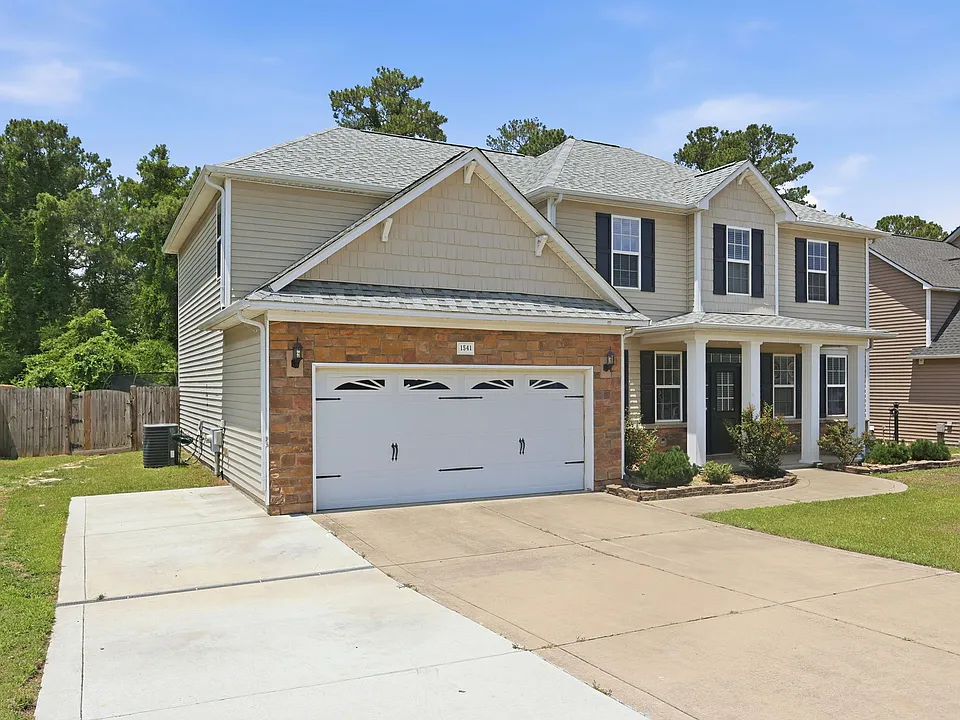 1541 Gallant Fox Ct