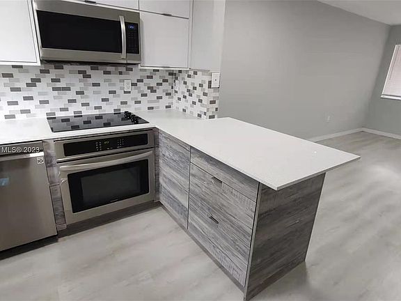 5th image of 311 NW 82nd Ave #1219