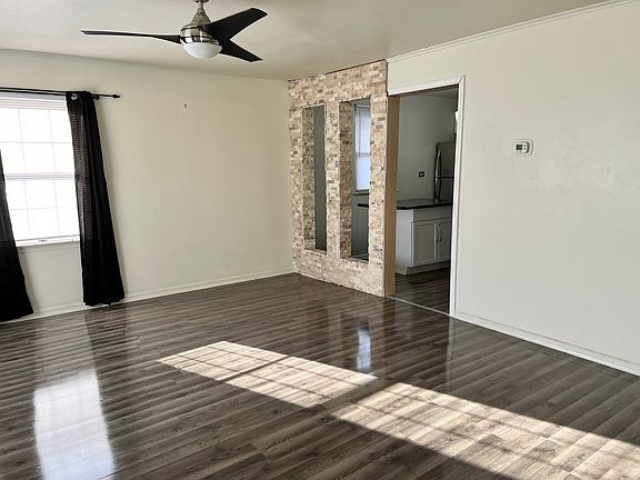 5th image of 328 Oakwood St