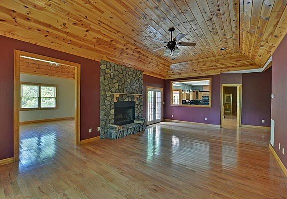 4th image of 15 Eagle Dr