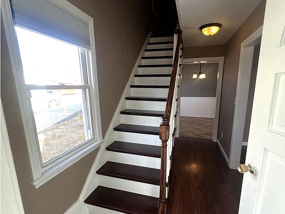 4th image of 2700 W Main St Floor 1