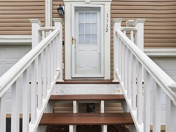 3rd image of 1112 Arrowhead Dr