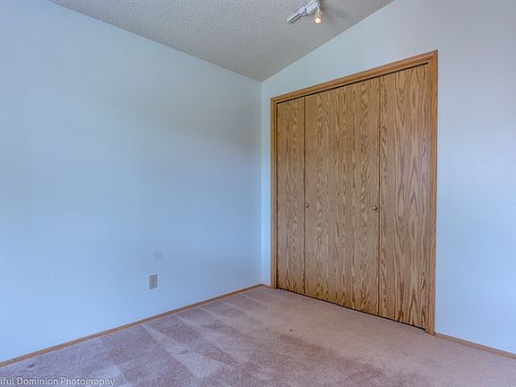 5th image of 206 NW 132nd St