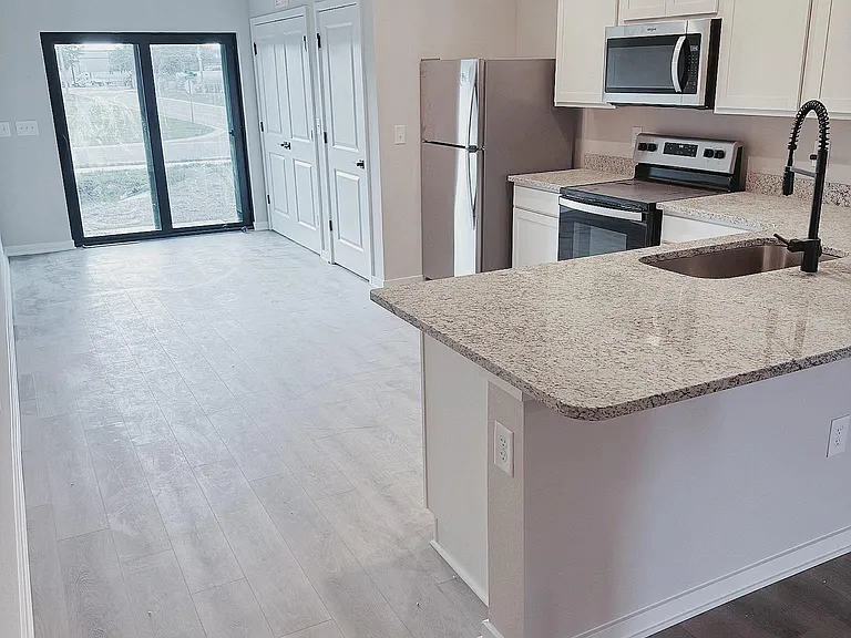 5769 Deep River Ave — Photo 7