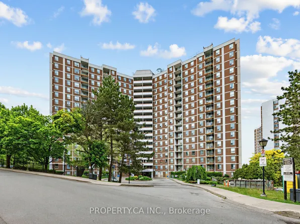 10 Edgecliff Golfway #708, Toronto, ON M3C 3A3