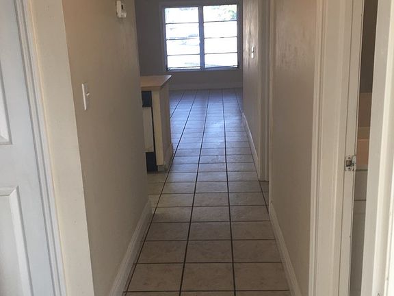 5th image of 1222 SE 24th Ave