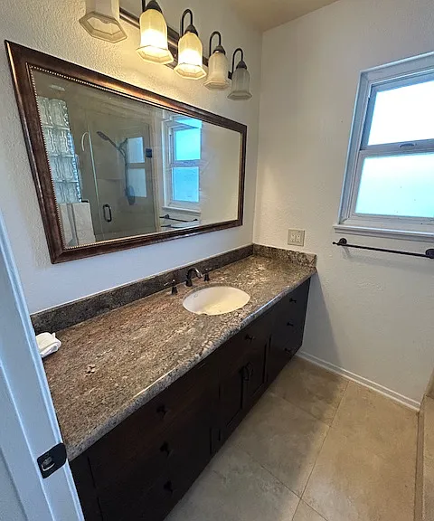 2614 E Richmond St — Photo 24