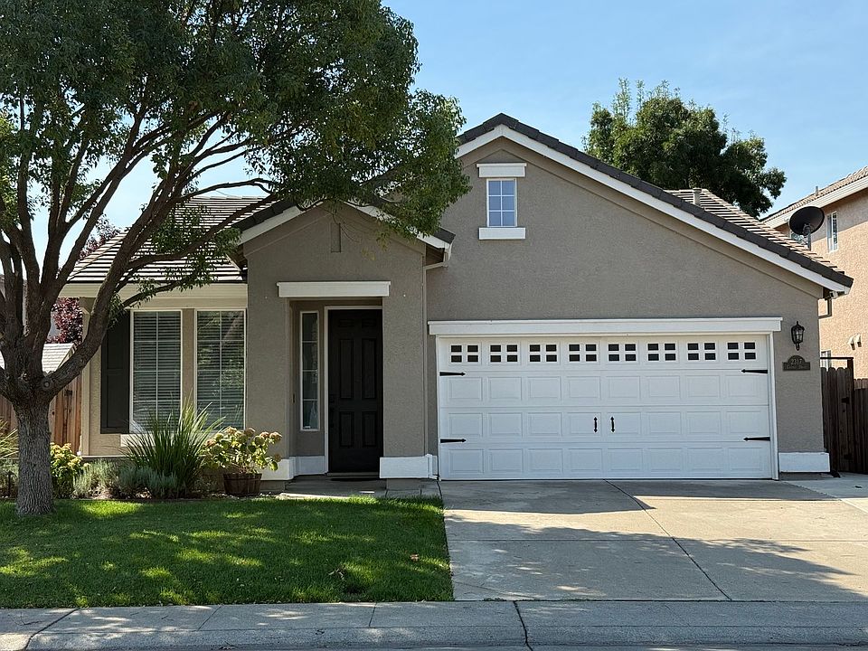 1st image of 2317 Canary Dr
