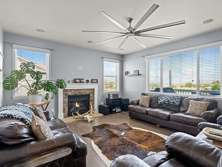 15411 Village Cir — Photo 2