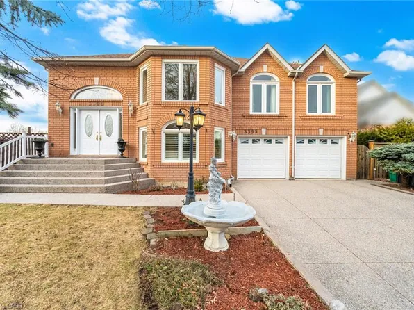 3395 Trelawny Cir, Mississauga, ON L5N 6N6