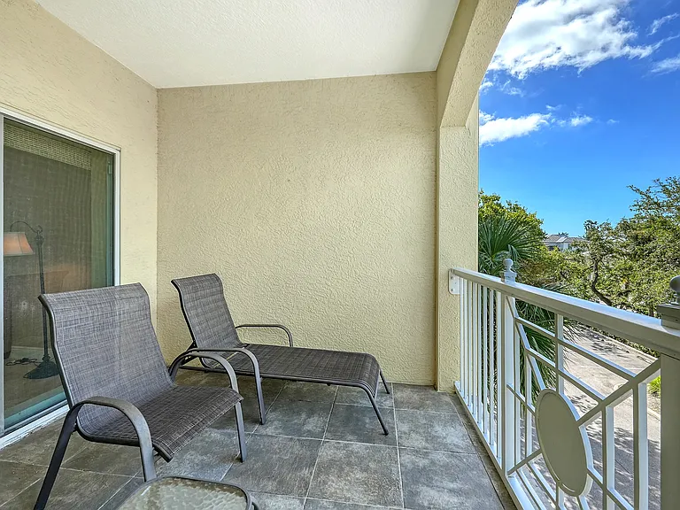 1308 Old Stickney Point Rd #W32 — Photo 49