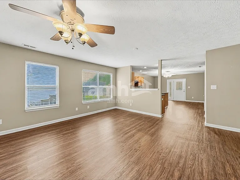 2521 Monarchy Ln — Photo 6