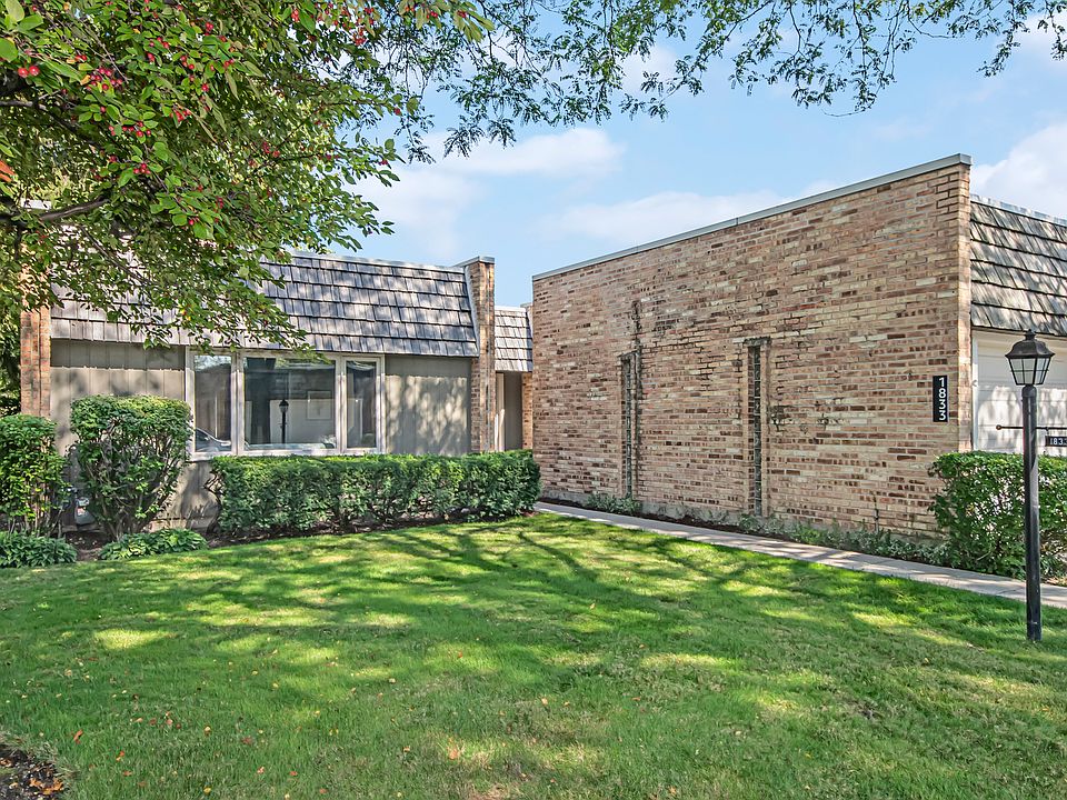 1st image of 1833 Somerset Ln