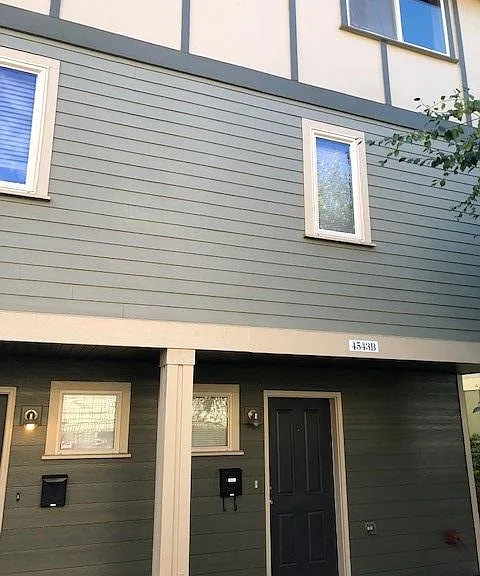 4543B 40th Ave SW — Photo 3