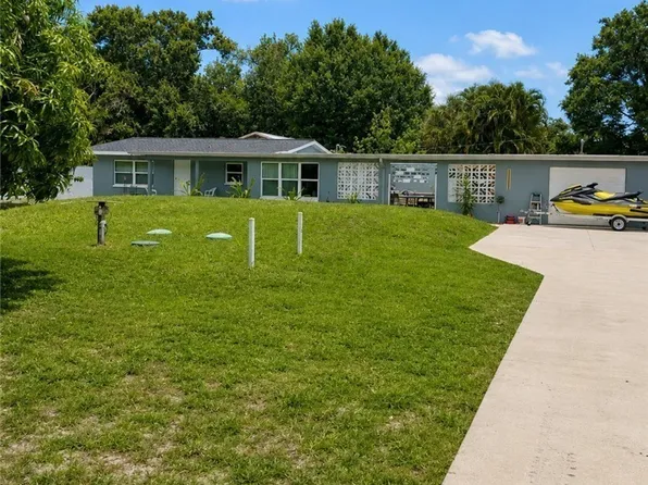 257 Evergreen Rd, North Fort Myers, FL 33903