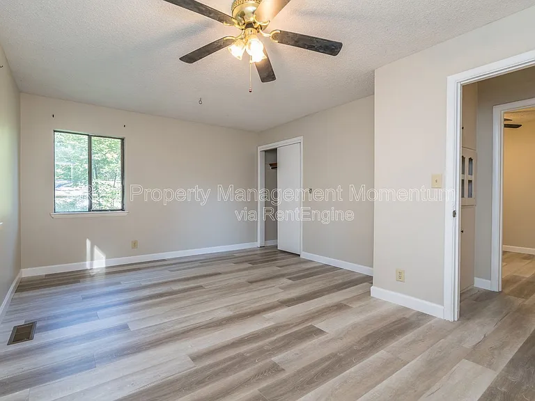 1913 S Broadway Ave — Photo 21