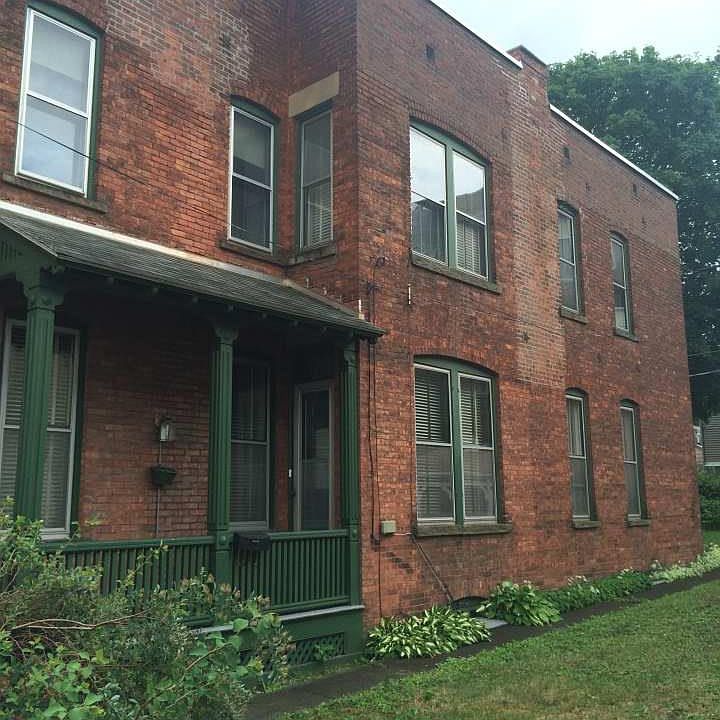 2nd image of 118 Hudson Ave