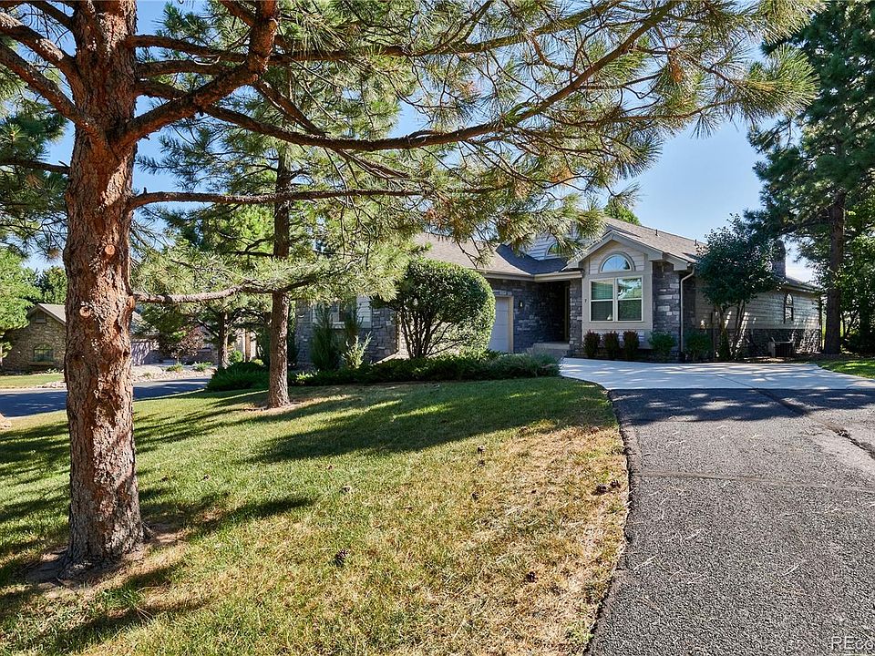 1st image of 7 Tauber Dr