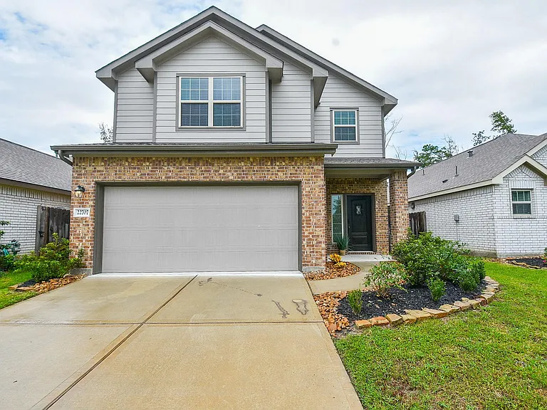 22707 Bolanzo Ln — Photo 28