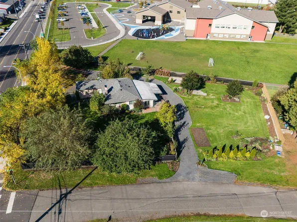 1502 Harrison Avenue, Centralia, WA 98531