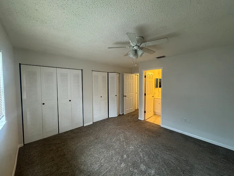 5600 59th Way N #5602 — Photo 12