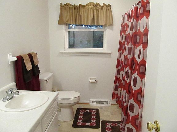 4th image of 1427 Abbey Cir