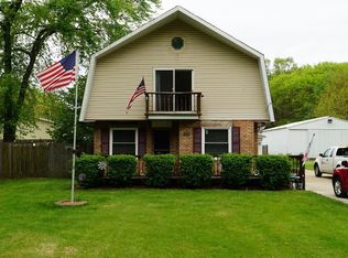 2204 E Elm St, Griffith, IN 46319