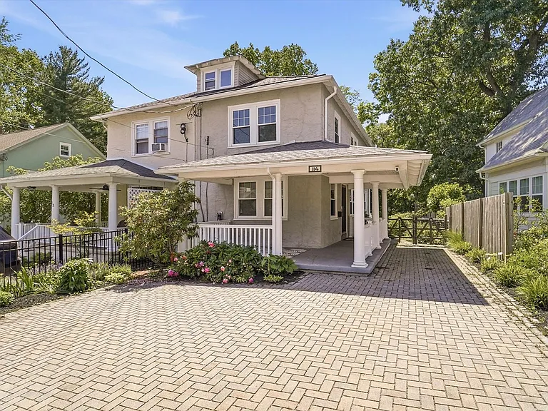 114 Biddle Rd — Photo 1