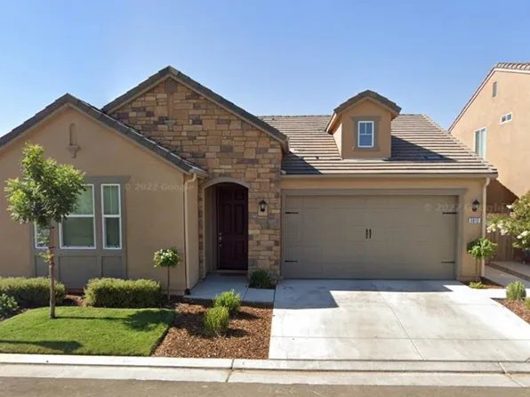 3012 Swift Ln, Clovis, CA 93619