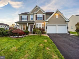 284 E Pembrooke Dr, Smyrna, DE 19977