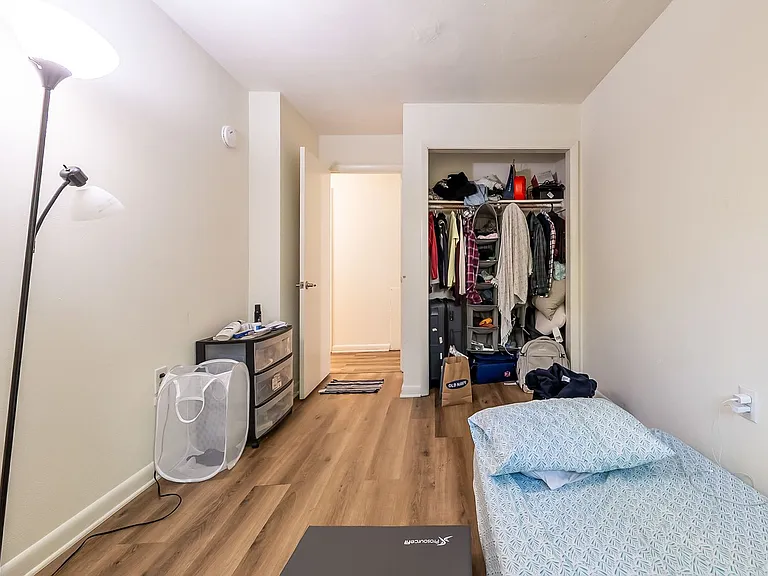 1213 University Ter #C — Photo 10