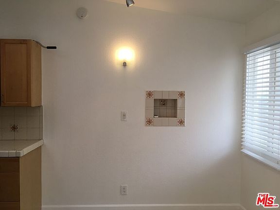 5th image of 2524 5th St APT 4