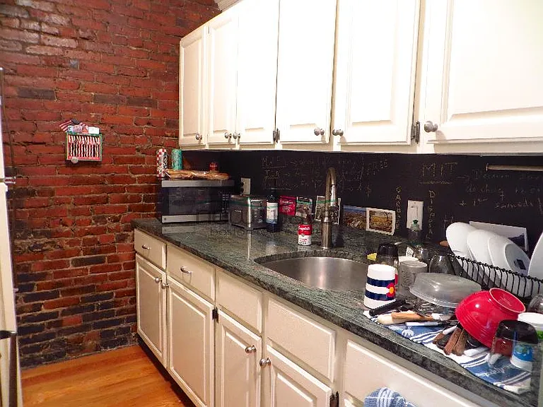 13 Concord Sq #3 — Photo 12
