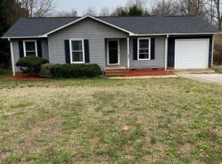 221 Charles Rd, Greenwood, SC 29649