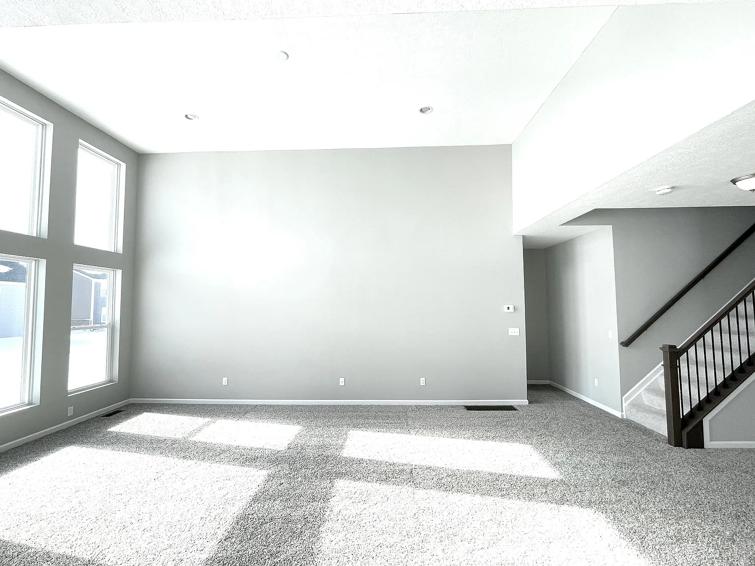 4 bed, 3.5 bath, 2664 sqft, $3,200 — Photo 3