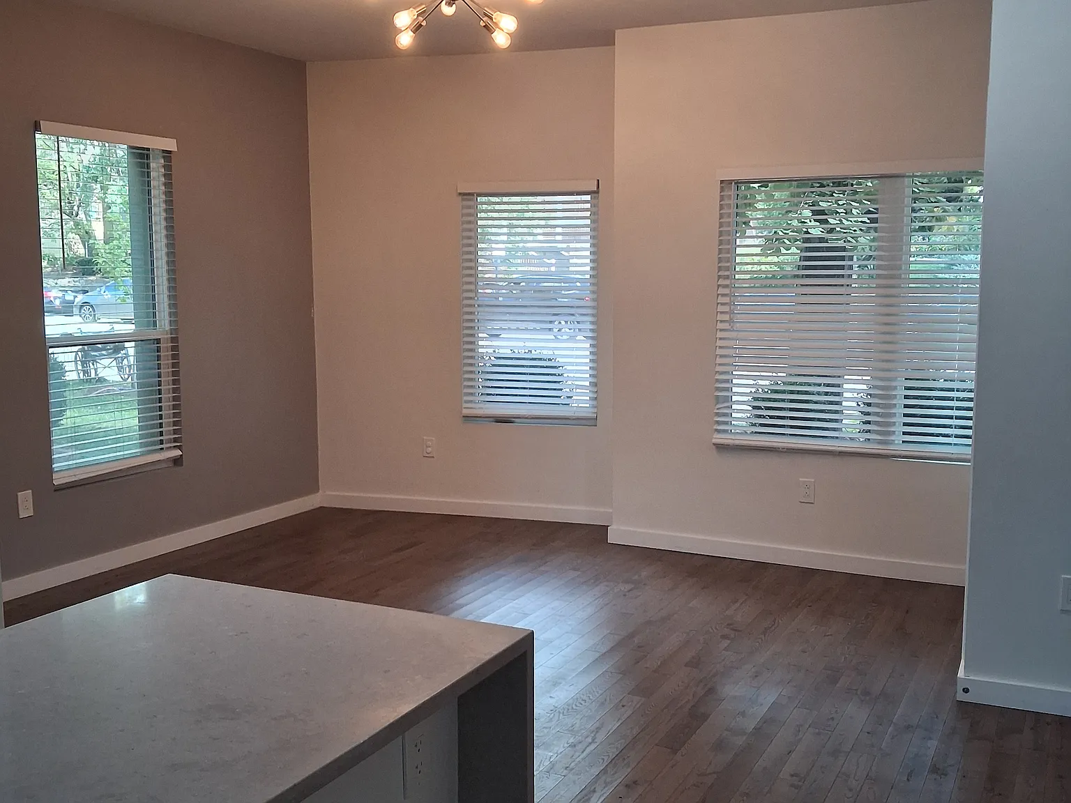 3 bed, 2.5 bath, 1861 sqft, $4,200 — Photo 1