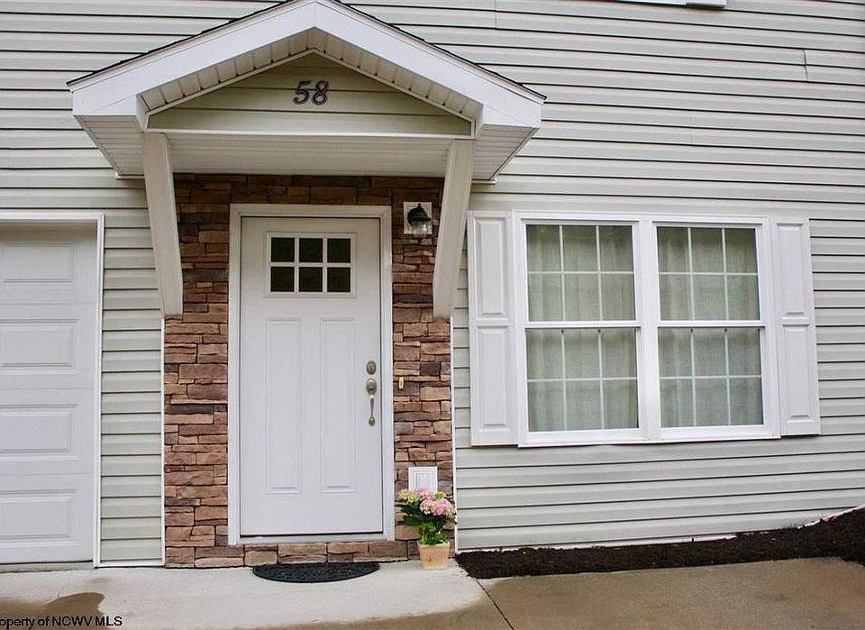 1st image of 58 Brownstone Dr