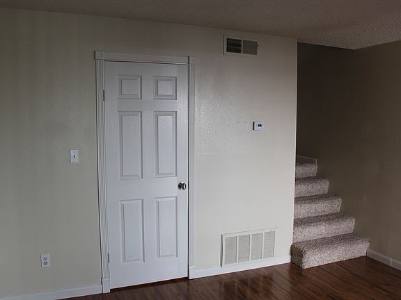 4th image of 5321 Winfield Way APT 3
