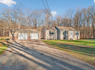 586 Back Rd, North Windham, CT 06256