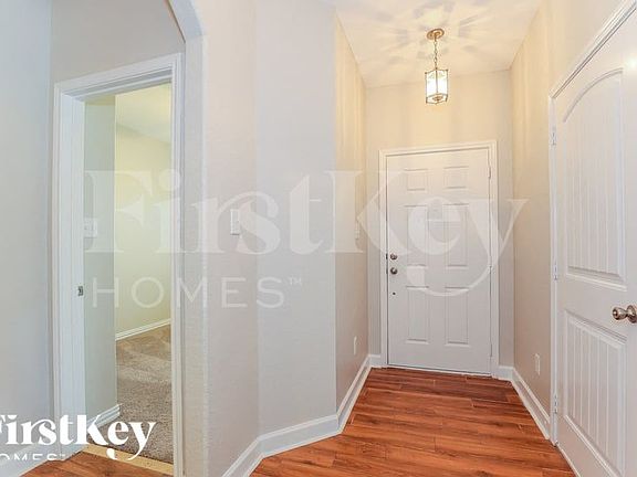 2nd image of 5926 Akin Elm