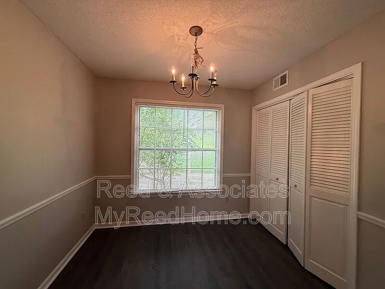 2292 Eastover Dr — Photo 5
